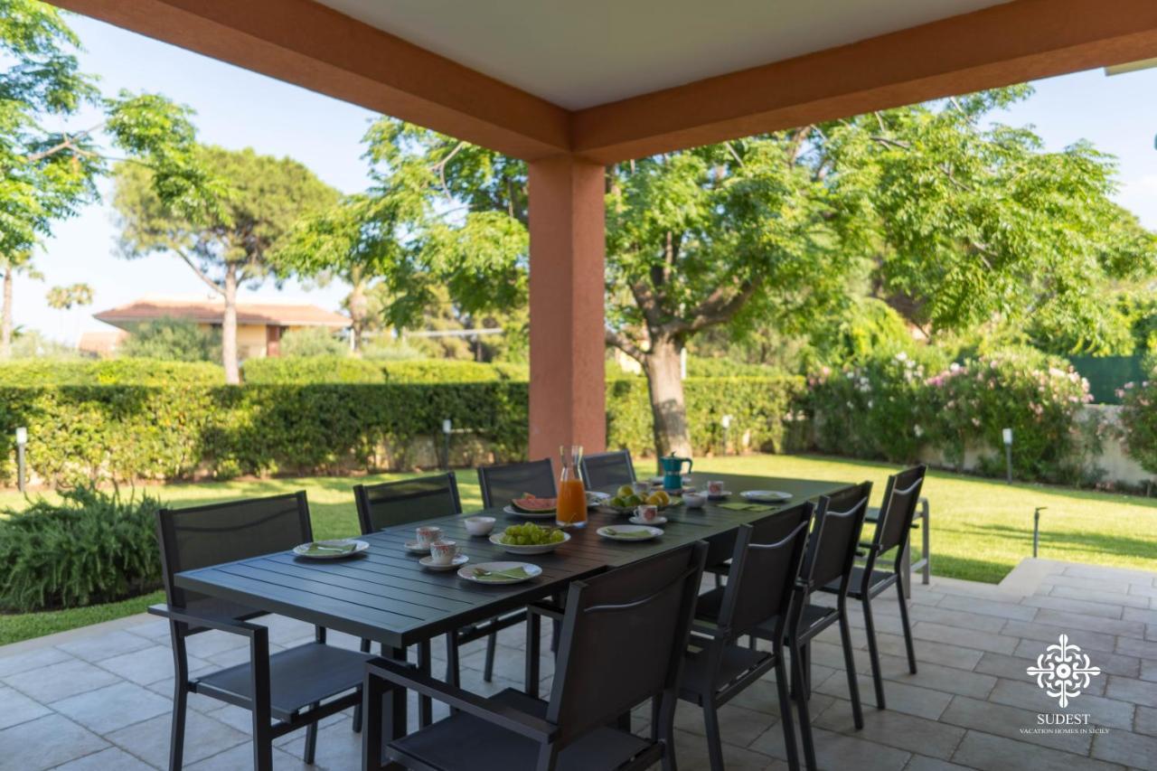 Villa Seaside - Beach Retreat With Jacuzzi Συρακούσες Εξωτερικό φωτογραφία